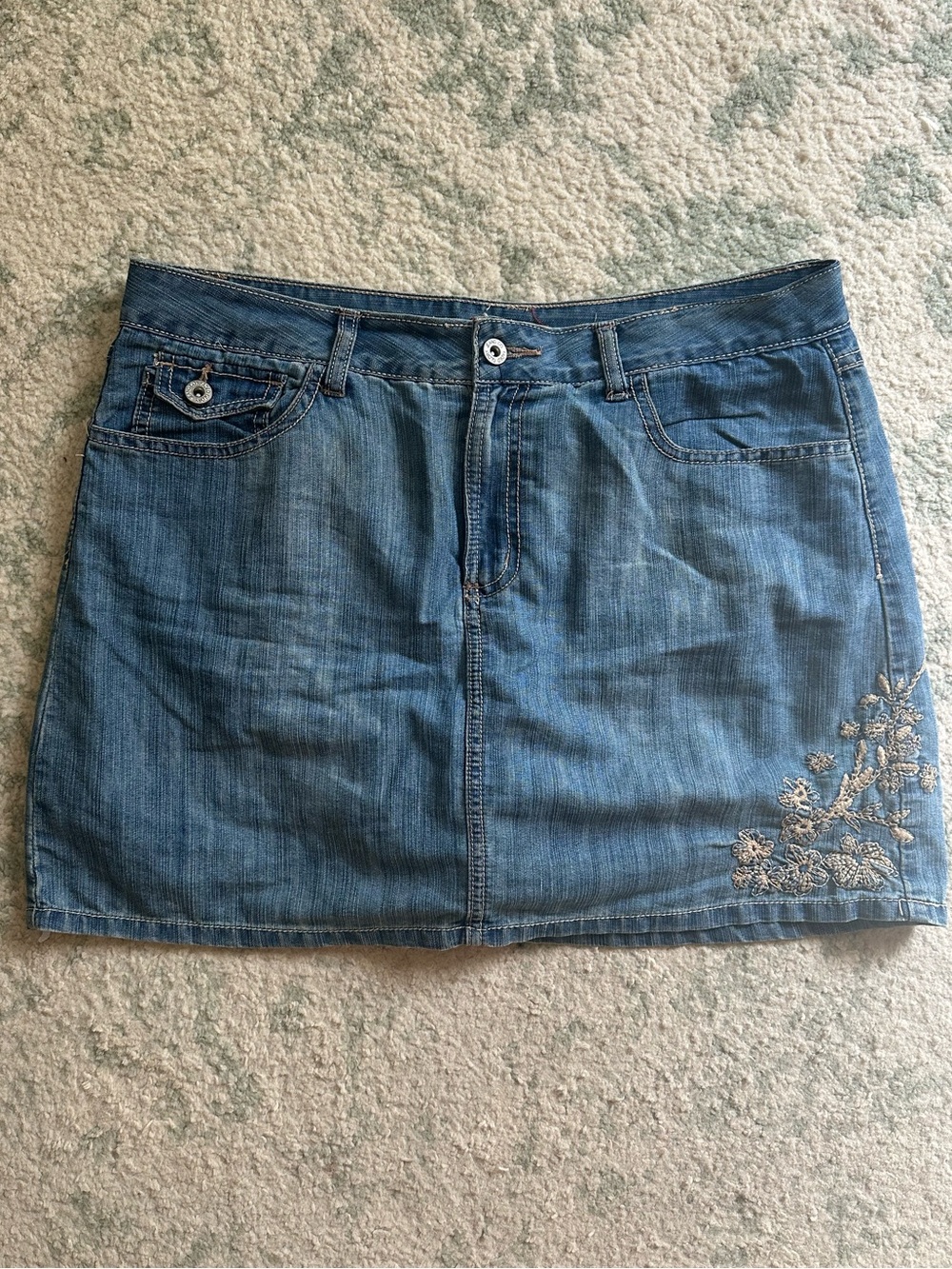 Faded Glory Jean Skort Floral Embroidery